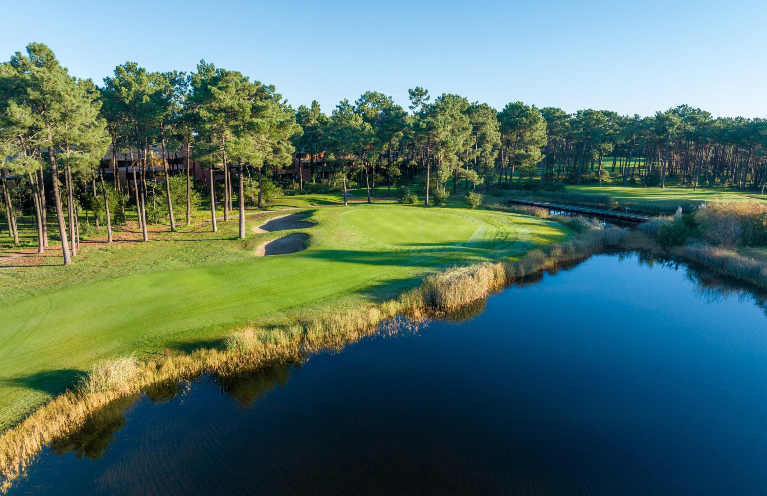 Golf Caparica, find your ideal golfing holiday with Golf Escapes