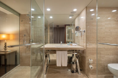 Crowne Plaza Vilamoura bathroom