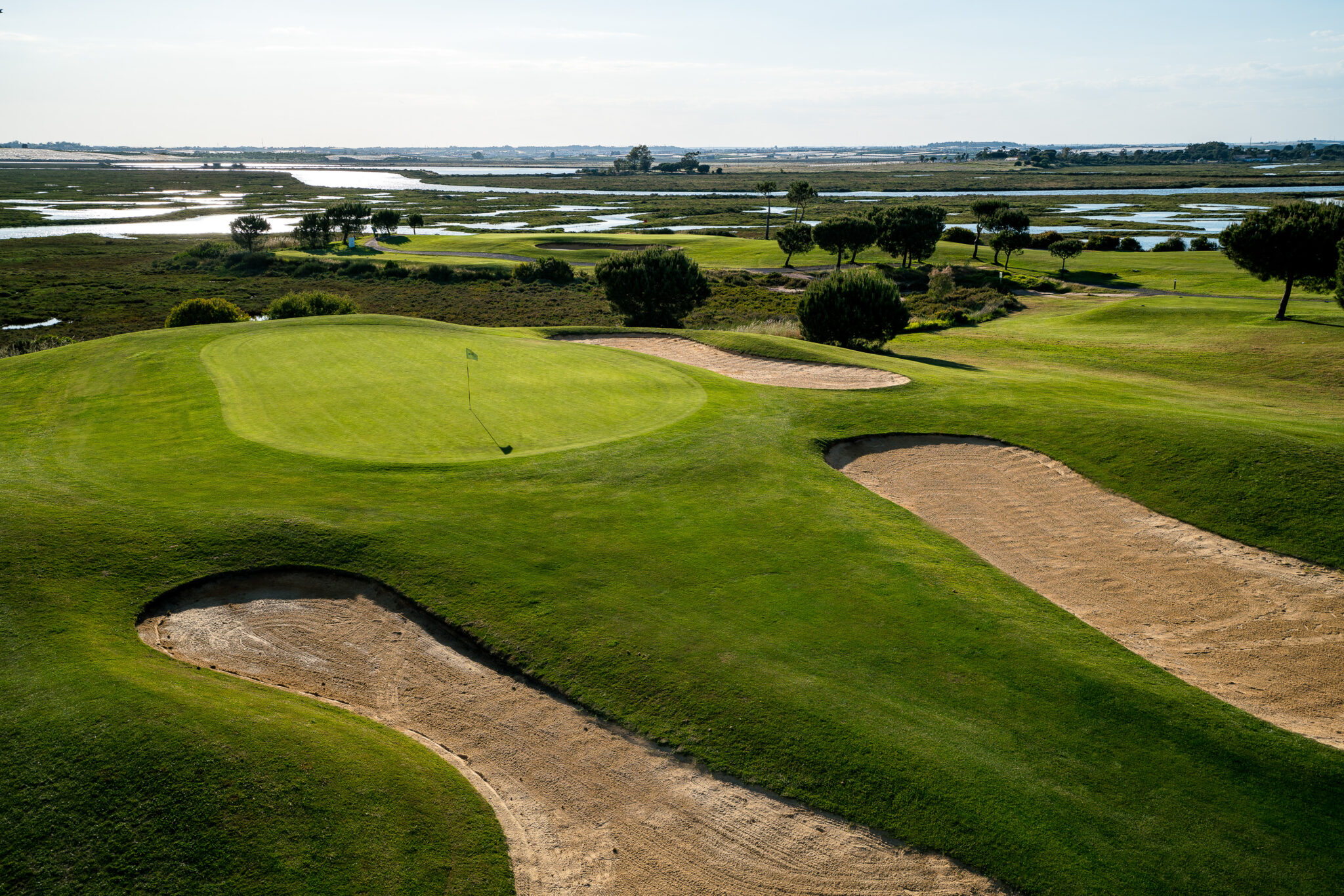 Hole with bunkers