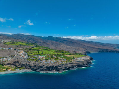 Aerial view of the area surrounding Hotel Jardin Tecina overlooking the ocean