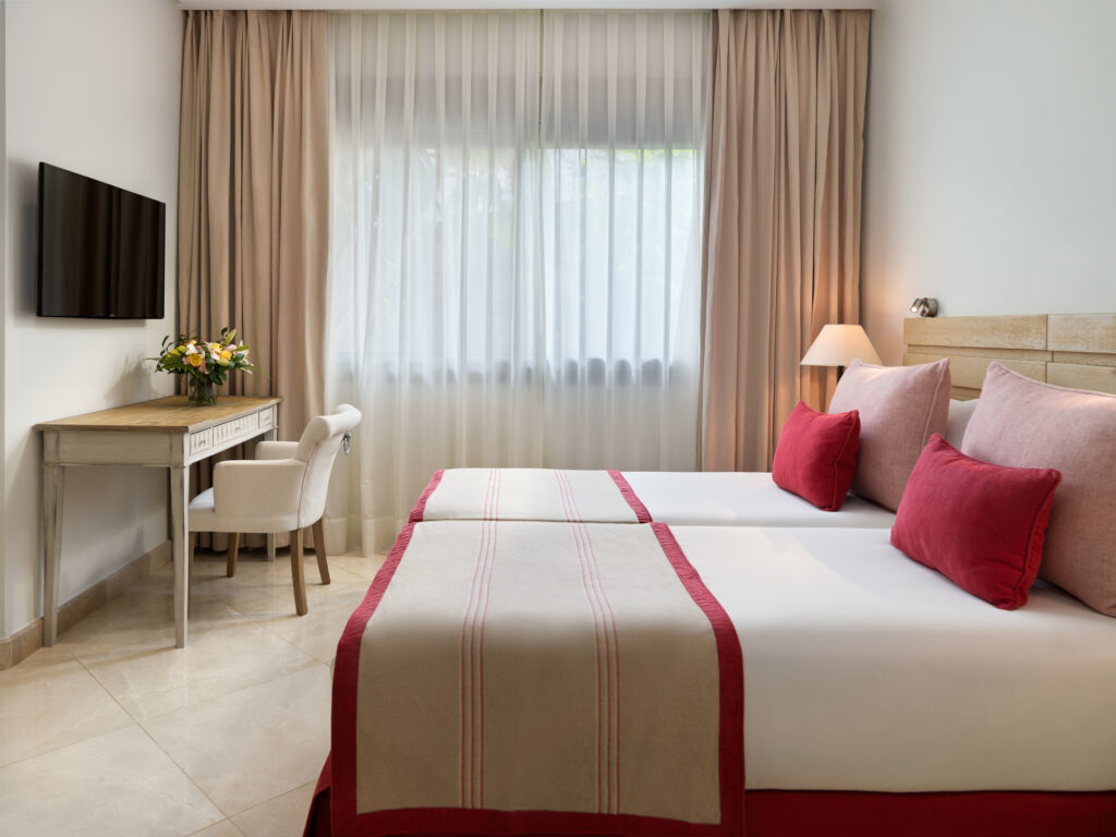 Las Terrazas Abama Suites bedroom