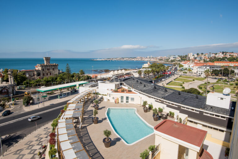 Aerial view of the outdoor pool at Vila Gale Estoril