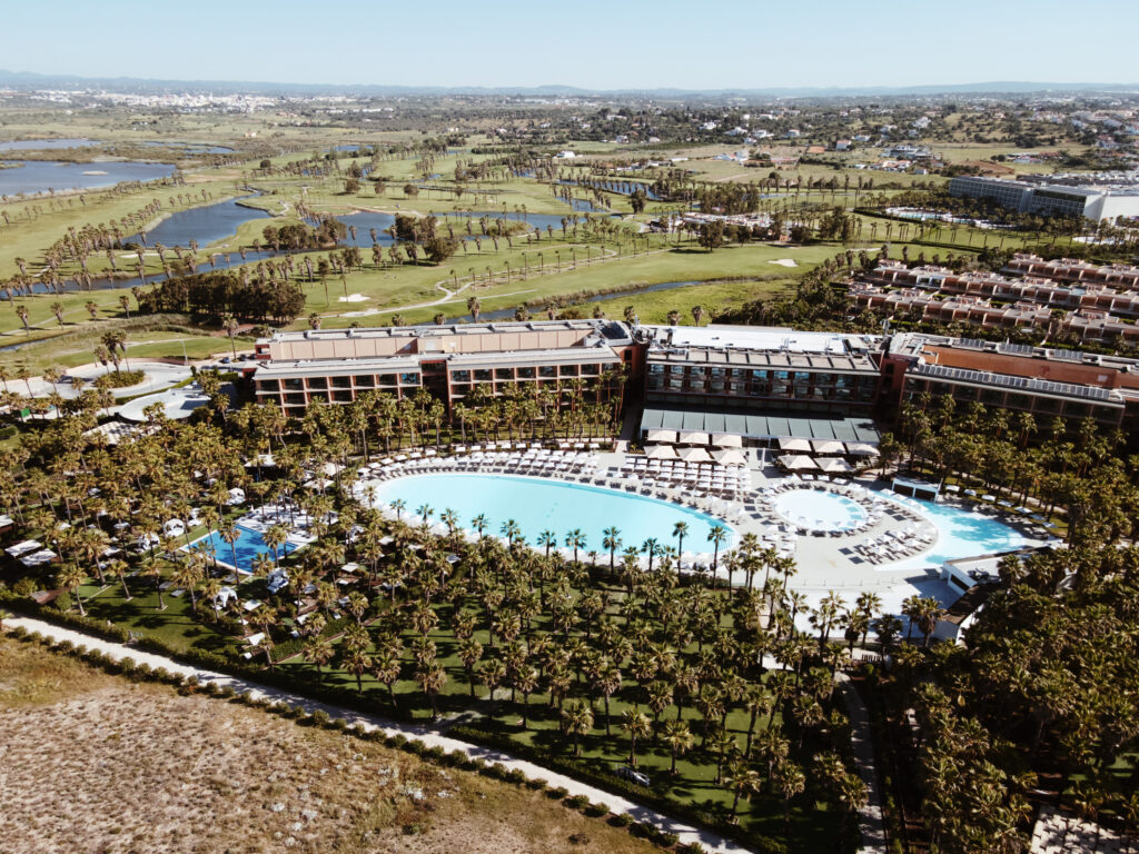 Wine & Books by the Sea