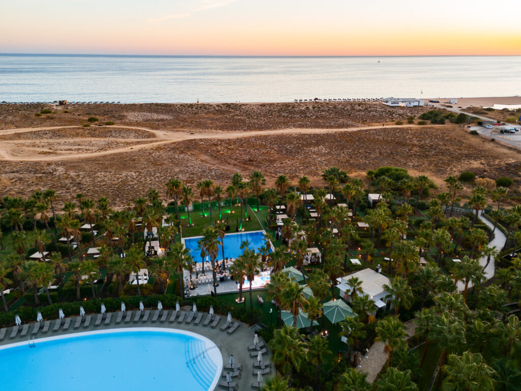 Wine & Books by the Sea