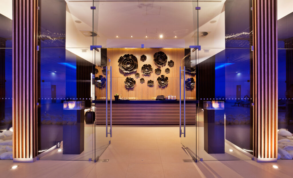 Wine & Books by the Sea