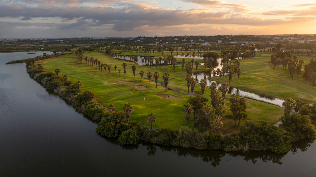 Wine & Books by the Sea
