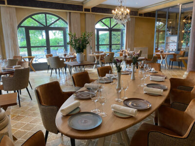 Indoor dining at Chateau des Vigiers