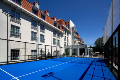 Tennis court at Le Grand Hotel Le Touquet