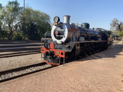 rovos train on the platforms waiting for customers