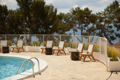 pool area inmood aucanada