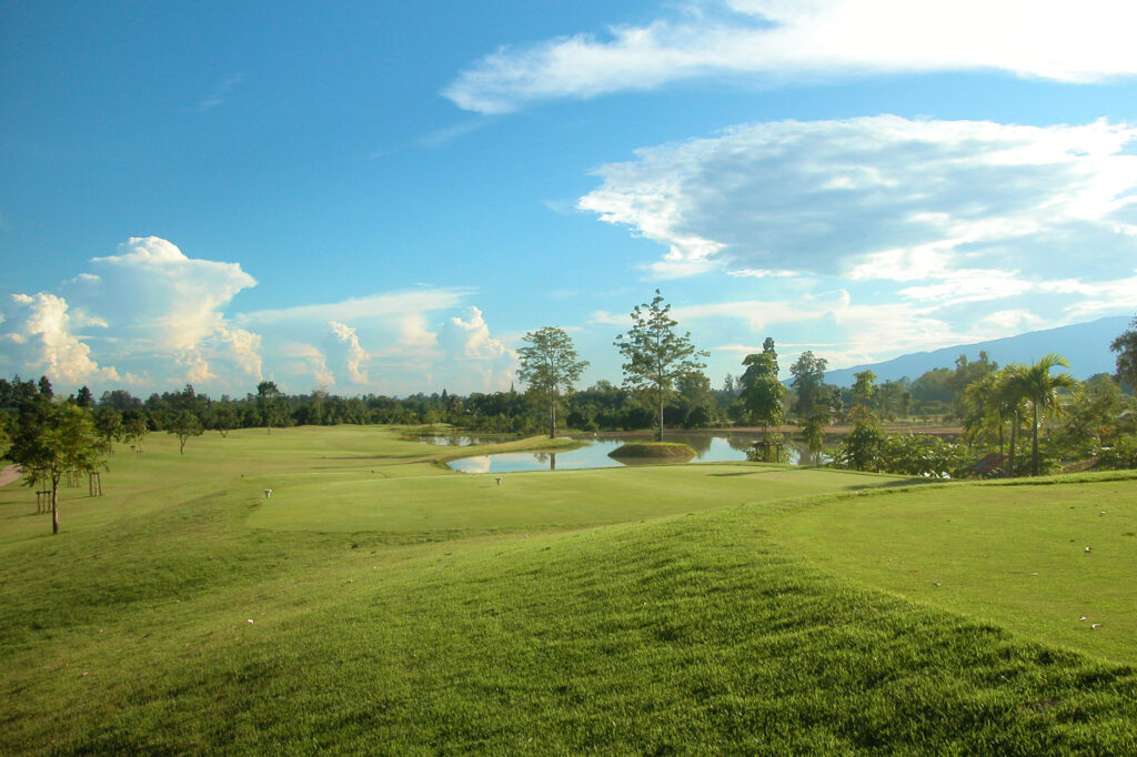 Mae Jo Golf Resort