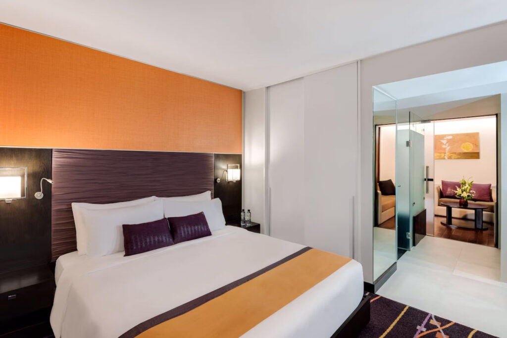 Radisson Suites Bangkok Sukhumvit