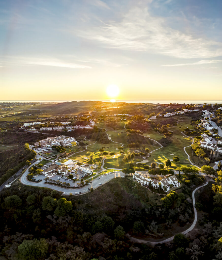 La Cala Short Course