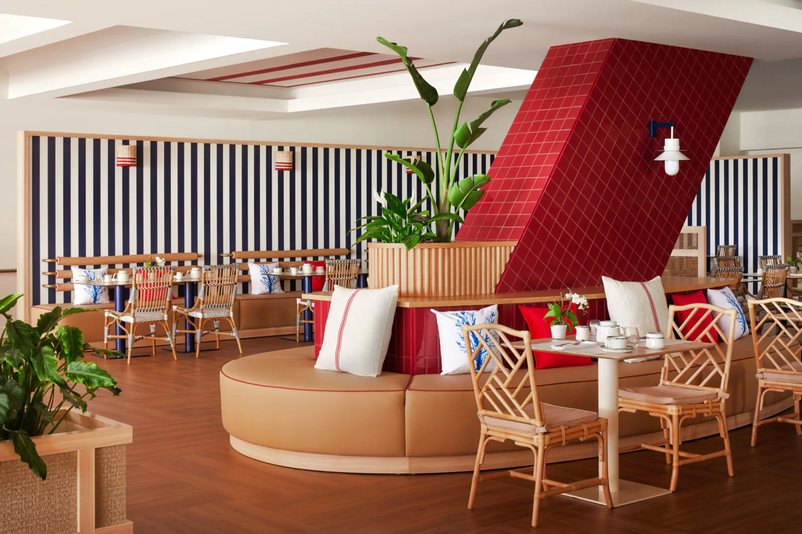 Tivoli Marina Vilamoura Algarve Resort Restaurant Voyage scaled