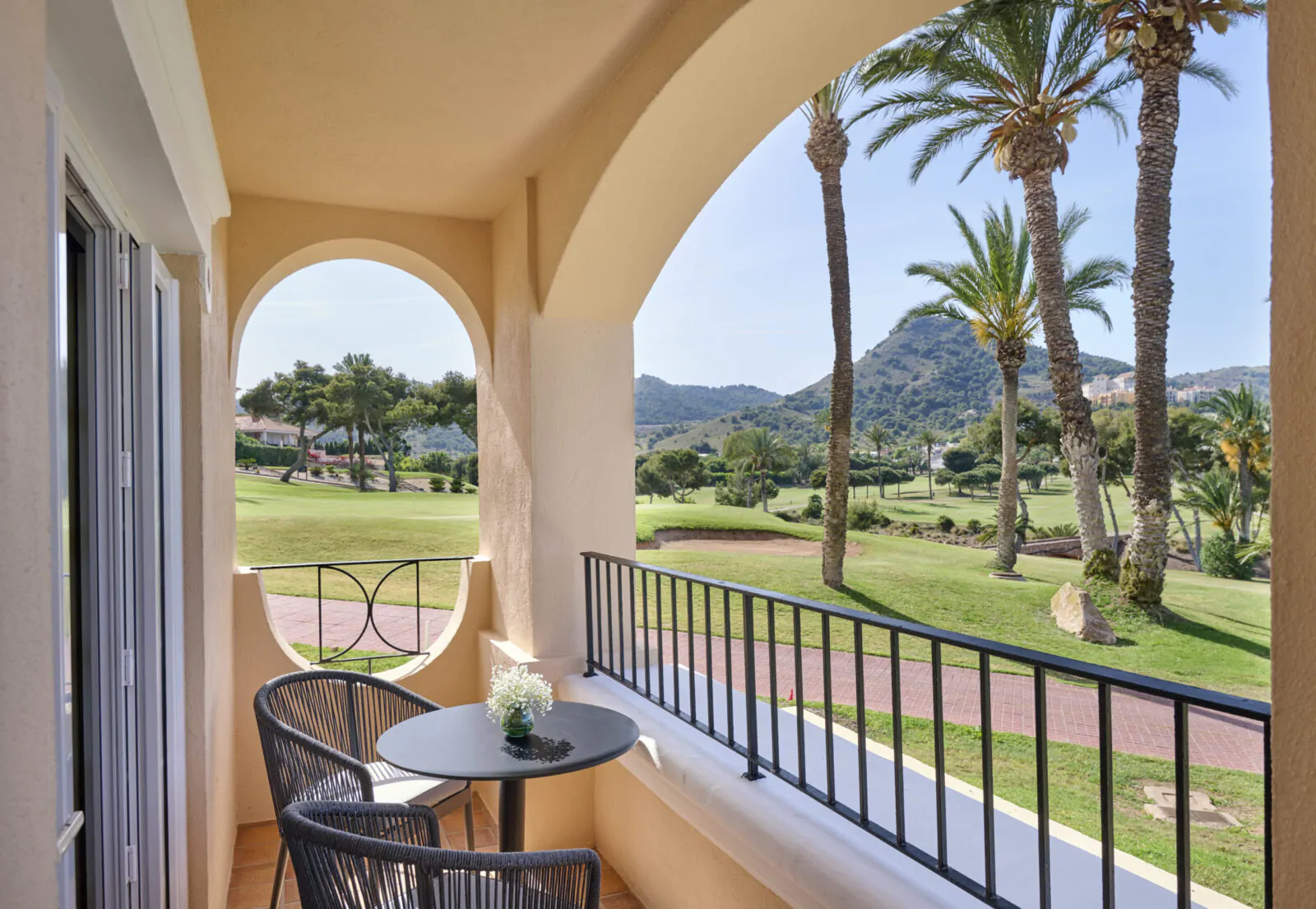Grand-Hyatt-La-Manga-Club-Golf-&-Spa-Room-2-Twin-Beds-Golf-View-with-Balcony-table-terrace
