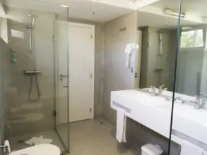 Hotel Baía -Suite Sea View - bathroom