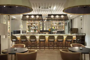 Hotel Camiral Lounge Bar scaled